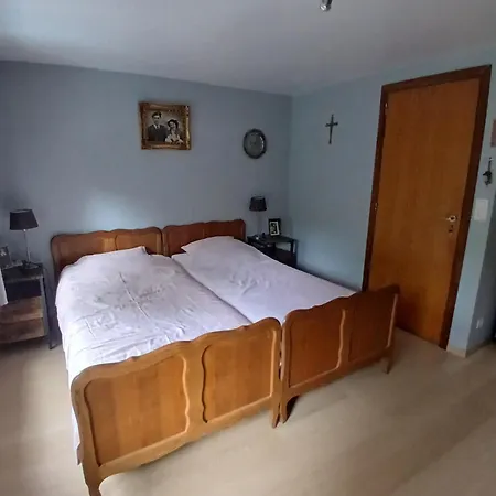 לינה וארוחת בוקר Le Circuit De La Vallee